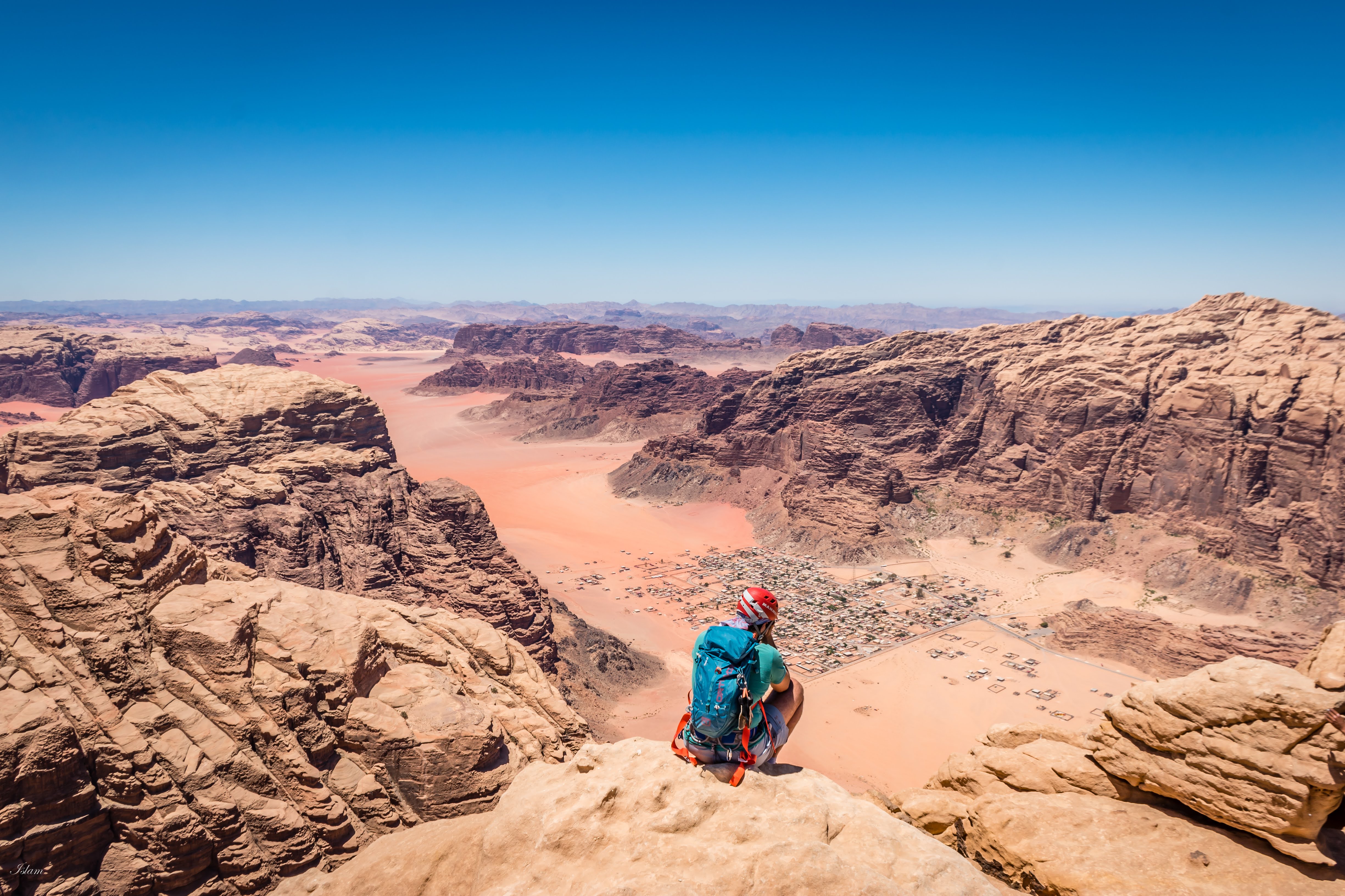 Jebel um Ishrin summit view