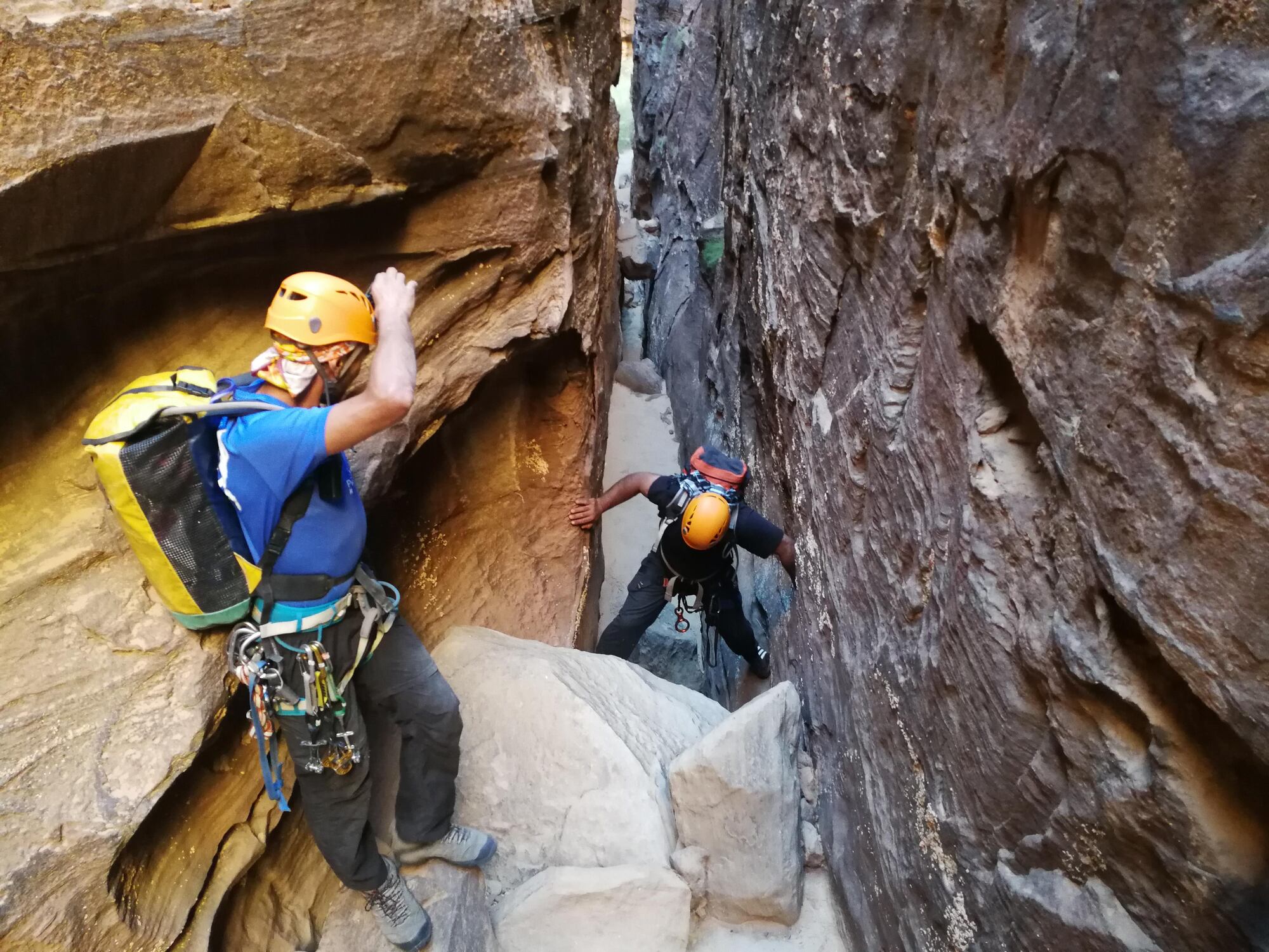 Narrow canyon section